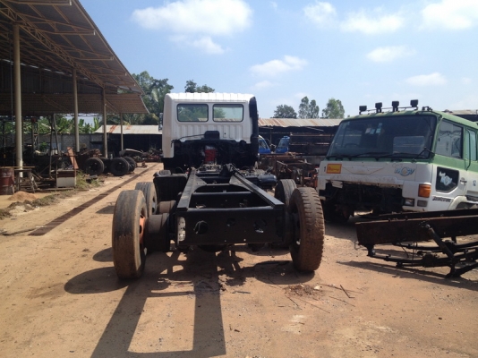 กำลังเก็บงานครับ HINO 12 ล้อ PROFIA หัวคัชซี เครื่อง K13 C ระบบน้ำมันคัชซี ยาว 7.40 เมตร รถทำใหม่ทั้งคันหัวรุ่นใหม่มีทะเบียนครั กำลังเก็บงานครับ HINO 12 ล้อ PROFIA หัวคัชซี เครื่อง K13 C ระบบน้ำมันคัชซี ยาว 7.40 เมตร รถทำใหม่ทั้งคันหัวรุ่นใหม่มีทะเบียนครั