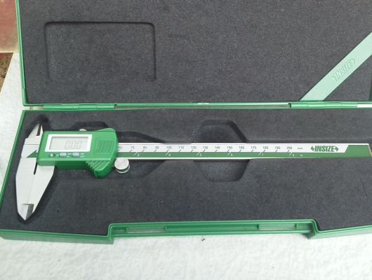 เวอร์เนียดิจิตอล INSIZE 8 นิ้ว วัดกว้าง ลึก และรูใน ได้หมด มือสองสภาพใหม่มากพร้อมใช้