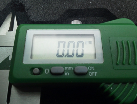 เวอร์เนียดิจิตอล INSIZE 8 นิ้ว วัดกว้าง ลึก และรูใน ได้หมด มือสองสภาพใหม่มากพร้อมใช้