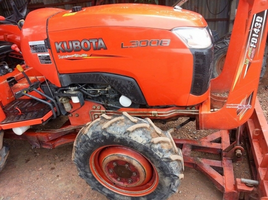 คูโบต้า L3008 4 WD ใบมีดดันหน้าตราช้าง สภาพเดิมๆสวยๆ