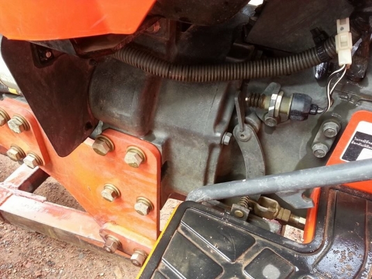 คูโบต้า L3008 4 WD ใบมีดดันหน้าตราช้าง สภาพเดิมๆสวยๆ