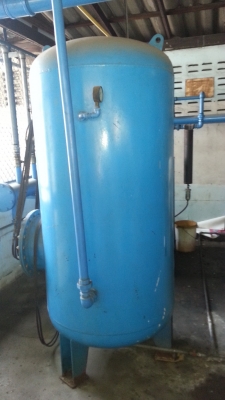 ขายปั๊มลมสกรู DYNA 50 HPปี2011 ทั้งชุดราคา 300,000 บาท