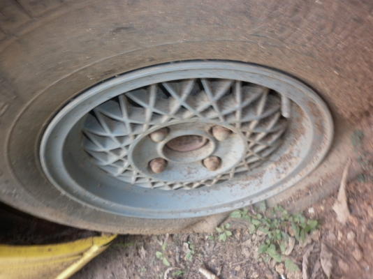 ขายแม็กขอบ 13   ชุดละ  3500