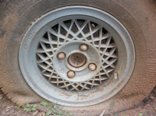 ขายแม็กขอบ 13   ชุดละ  3500