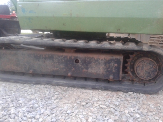 ขายรถขุด MITSUBISHI  ME20 เก่านอก สภาพดี มีไลน์เจาะ มีตัวเดินเร็ว