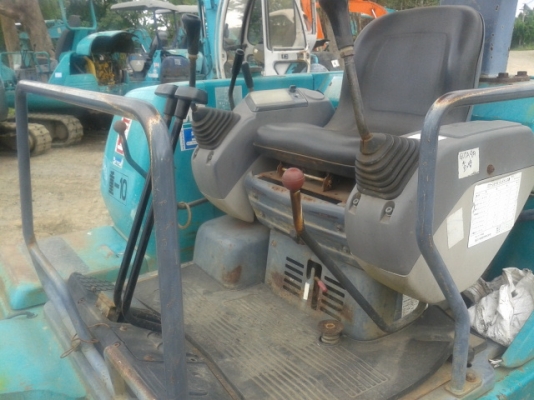 ขายรถขุด KOMATSU  PC27R-8  เก่านอก สภาพดี  ปั้มนิ้ว โคนโทลน้ำมัน