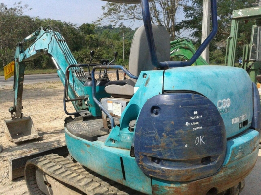 ขายรถขุด KOMATSU  PC27R-8  เก่านอก สภาพดี  ปั้มนิ้ว โคนโทลน้ำมัน