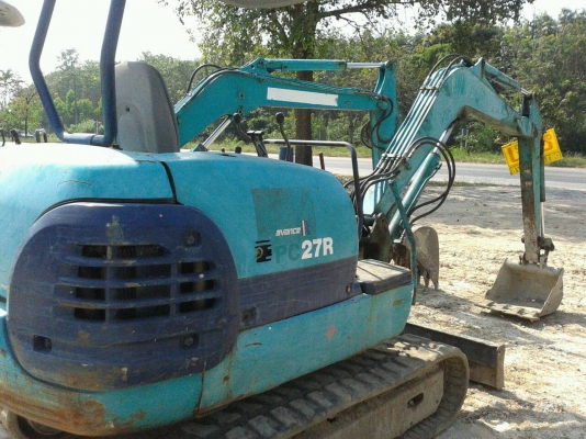 ขายรถขุด KOMATSU  PC27R-8  เก่านอก สภาพดี  ปั้มนิ้ว โคนโทลน้ำมัน