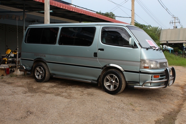 รถตู้ TOYOTA HIAC ปี95 สภาพสวยพร้อมใช้ เอกสารพร้อม 175000