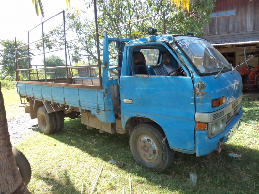 **158000บาท ขายรถ6ล้ออีซูซุTLราคาถูกๆเครื่อง100แรง คัซซีสวยทั้งเส้น พร้อมใช้งานคับ