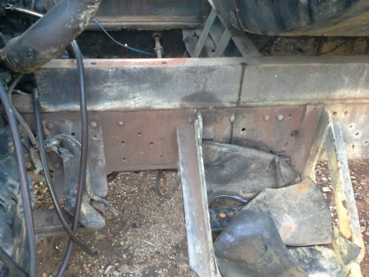 ขายหกล้อแคนเตอร์แท้งน้ำ