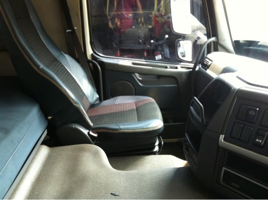 VOLVO FM13  400 แรงม้า เพลาเดียว-รถจดปี-2554-วิ่ง-340.000-กม