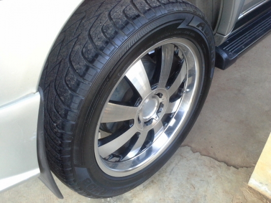 ล้อแมกซ์+ยางขายแล้วครับ