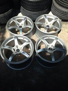 ขายล้อโปรไดท์ ขอบ18  5/114 กว้าง9-10 ถูกๆ1ชุดครับ