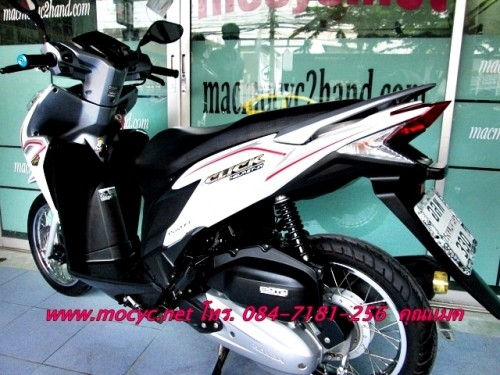 CLICK125 i สีขาวเทา รถปี 55 เดือน พ. ย. ไมล์ 7 พันโล (มีเล่มพร้อมโอน ) 29900