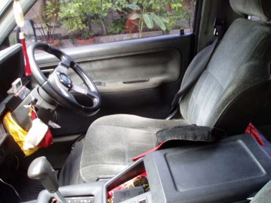 ขายรถตู้ไลท์เอท เกียร์ออโต้125000 เครื่อง4เอสเบนซิน1800หัวฉีดติดแก๊ส