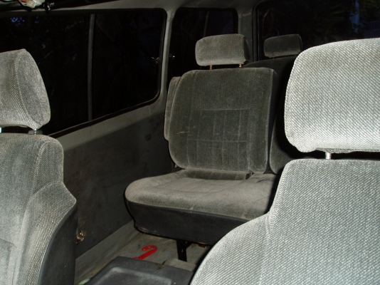 ขายรถตู้ไลท์เอท เกียร์ออโต้125000 เครื่อง4เอสเบนซิน1800หัวฉีดติดแก๊ส