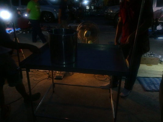 ขายโต๊ะขายของสแตนเลสราคาถูก