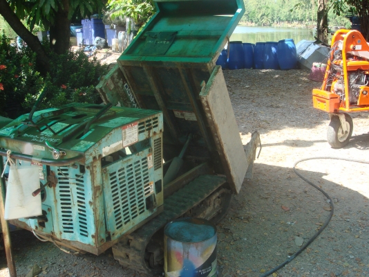 รถกระเช้าเก็บผลไม้ ตัดแต่งกิ่งไม้ kubota