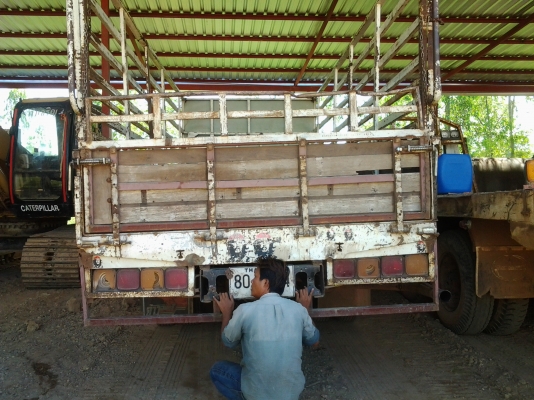 ISUZU เดก้า FRR32T เครื่อง 195แรง ยาว5เมตร80 ISUZU เดก้า FRR32T เครื่อง 195แรง ยาว5เมตร80