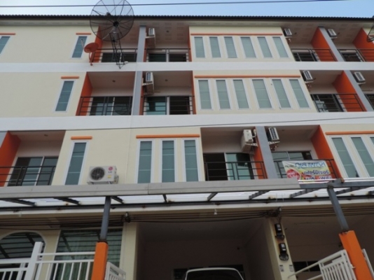 หอพักบางแสนใกล้ ม.บูรพา เดือนละ 4200 บ.