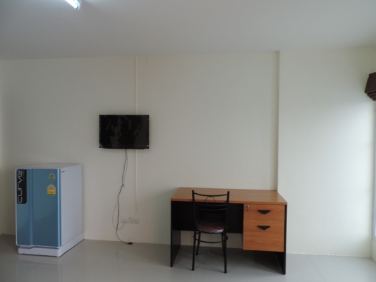 หอพักบางแสนใกล้ ม.บูรพา เดือนละ 4200 บ.