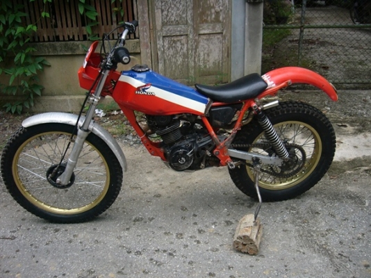 ขาย honda TLR200 ไต่เขาวินเทจพร้อมใช้งานครับๆๆๆ