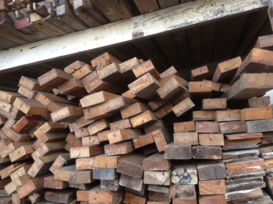 ไม้เต็งเก่า 2*4 ยาว 3  เมตร