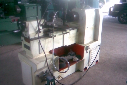 เครื่องกลึง 5 ฟุต yamสภาพพร้อมใช้งานครับเดิมๆครับ เป็นของ yamครับ ขนาด  5   ฟุตครับราคานี้คุ้มครับ