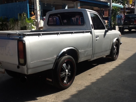 ขายรถคราสิคโตโยต้าRN20สภาพสวย ขายรถคราสิคโตโยต้าRN20สภาพสวย