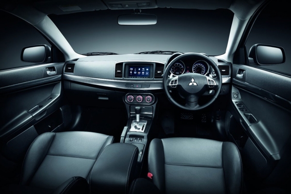 รับจอง Lancer Ex MY&#039;2013 ประกัน + ส่วนลดของแถม รวมมูลค่า 65,000 บาท!