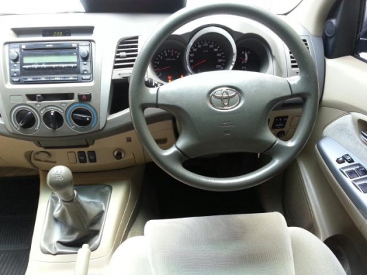 ขายด่วน TOYOTA FORTUNER 2.5G 2010 ขายด่วน TOYOTA FORTUNER 2.5G 2010