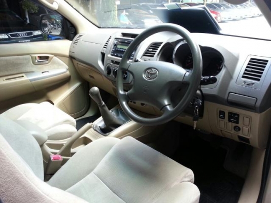 ขายด่วน TOYOTA FORTUNER 2.5G 2010 ขายด่วน TOYOTA FORTUNER 2.5G 2010