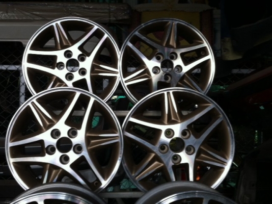 ล้อ Toyota VRS import auto part