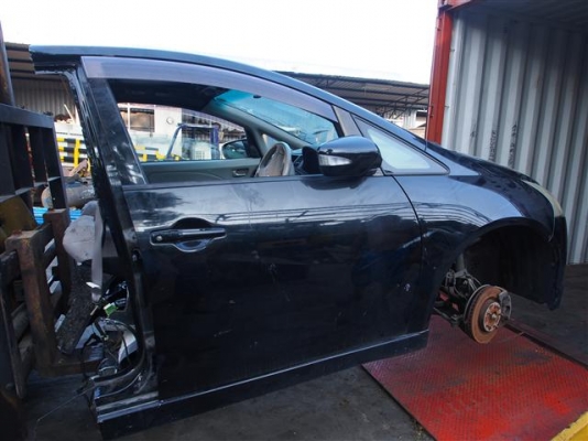 ** LOT 31/10/2556 ** LOT นี้ ทางเราตัดรถเก๋งมาทั้งตู้ ค่า ^^ สนใจสินค้าติดต่อได้ที่ 081-839-1795 ค่า ^^