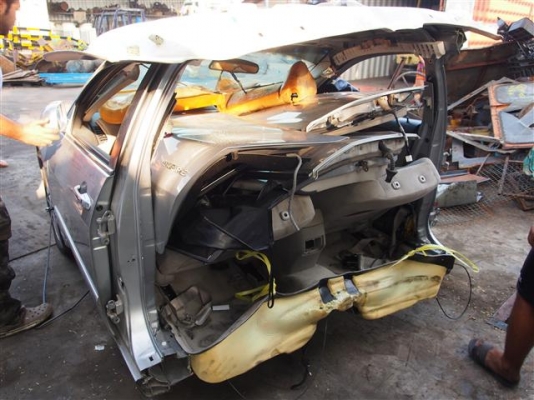 ** LOT 31/10/2556 ** LOT นี้ ทางเราตัดรถเก๋งมาทั้งตู้ ค่า ^^ สนใจสินค้าติดต่อได้ที่ 081-839-1795 ค่า ^^