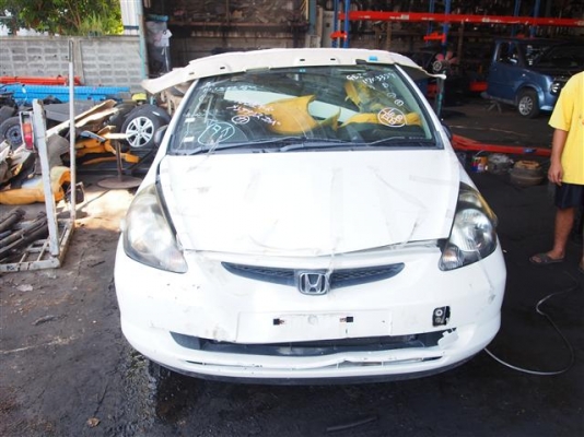 ** LOT 31/10/2556 ** LOT นี้ ทางเราตัดรถเก๋งมาทั้งตู้ ค่า ^^ สนใจสินค้าติดต่อได้ที่ 081-839-1795 ค่า ^^