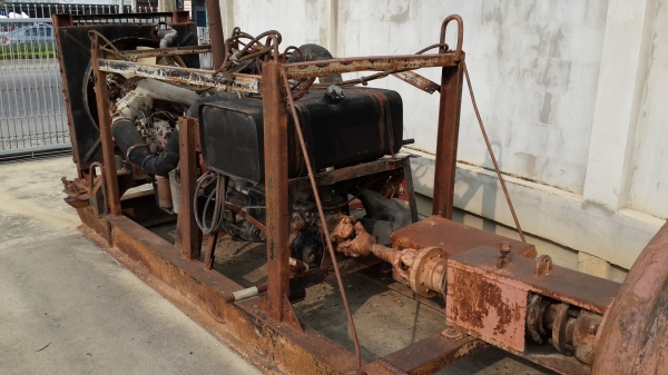 เครื่องสูบน้ำ Hino รุ่น EK100