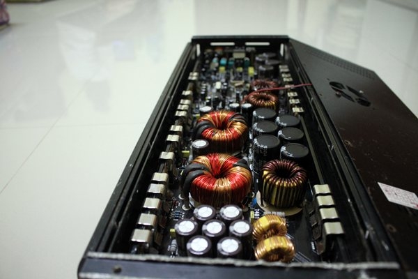 -ขาย แอมป์ MCOTT 1600.1D