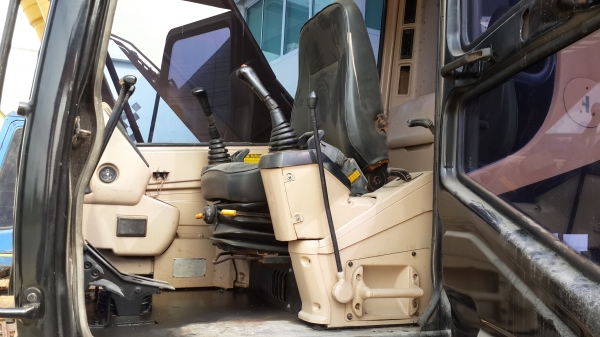 CAT 320 v 2 สภาพสวยๆ ติดต่อ 081-8507085 คุณ เอ