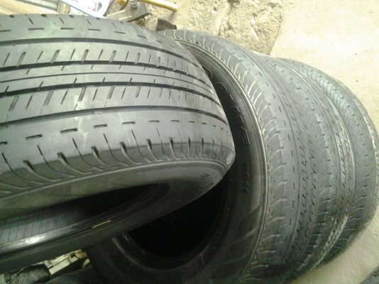 ยาง บริสโตน  215/70/15  ดอกหนาๆนุ่มๆ