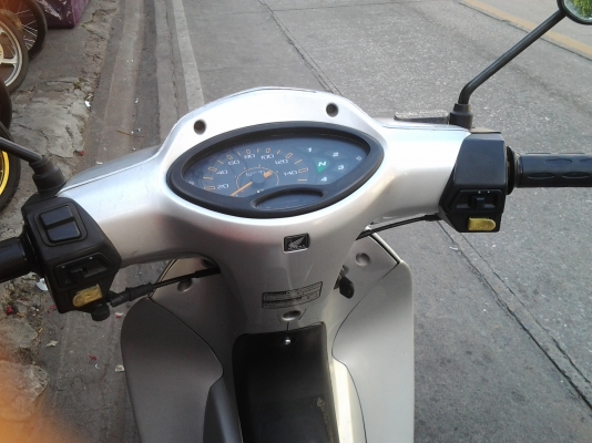 เวฟ125ปี45สตาทร์มือ