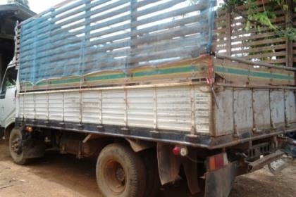 **500,000 บ.ดูแลทีมงานแล้วต่อรอง**ขาย 6ล้อ ราคาเบาๆ HINO FC2WELA 120ซุปเปอร์เสี่ย ห้างแท้ปี39 กระจกไฟฟ้า เครื่องเดิมWO4D 120แรง ฟิตมาใหม่ แห้งดีแรง ช่วงล่างคัสซีดีเดิมๆใหญ่ๆไม่เรียวปลาย มีตำหนินิดหน่อย(โทรมาสอบถามครับ)คานหน้า-เฟืองท้ายเดิม กระบะ4.30ม.พื้น