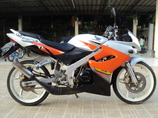 ขาย HONDA LS 125 D ปี 45 ทะเบียนพร้อมโอน ราคา 11500 บาท