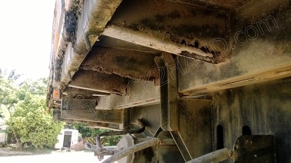 หางดั๊มพ์ เทนเลอร์ ของสามมิตรมอเตอร์