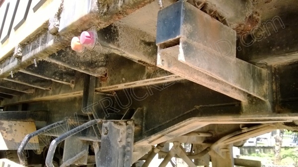 หางดั๊มพ์ เทนเลอร์ ของสามมิตรมอเตอร์