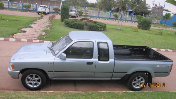 ขายรถกระบะไมตี้เอ็กปี1996/39 สีบร์อนเงินสวยๆไม่มีแม้รอยตำหนิสภาพเหมือนใหม่ออกจากศูนย์+เอกสารพร้อมโอน+ภาษีเต็มถึงมกราคา2558ต่อให้ข้ามปีเลยครับ+พวงมาลัยพาเวอร์โรงงาน+แอร์เย็นจัด+เครื่องเสียงชีดี+แม๊กไลเนอน์ใหม่+ล้อแม็กขอบ15 รถสภาพพร้อมใช้งานใช้งานน้อยไม่เคย ขายรถกระบะไมตี้เอ็กปี1996/39 สีบร์อนเงินสวยๆไม่มีแม้รอยตำหนิสภาพเหมือนใหม่ออกจากศูนย์+เอกสารพร้อมโอน+ภาษีเต็มถึงมกราคา2558ต่อให้ข้ามปีเลยครับ+พวงมาลัยพาเวอร์โรงงาน+แอร์เย็นจัด+เครื่องเสียงชีดี+แม๊กไลเนอน์ใหม่+ล้อแม็กขอบ15 รถสภาพพร้อมใช้งานใช้งานน้อยไม่เคย