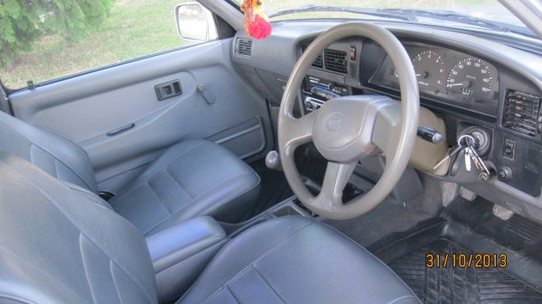 ขายรถกระบะไมตี้เอ็กปี1996/39 สีบร์อนเงินสวยๆไม่มีแม้รอยตำหนิสภาพเหมือนใหม่ออกจากศูนย์+เอกสารพร้อมโอน+ภาษีเต็มถึงมกราคา2558ต่อให้ข้ามปีเลยครับ+พวงมาลัยพาเวอร์โรงงาน+แอร์เย็นจัด+เครื่องเสียงชีดี+แม๊กไลเนอน์ใหม่+ล้อแม็กขอบ15 รถสภาพพร้อมใช้งานใช้งานน้อยไม่เคย ขายรถกระบะไมตี้เอ็กปี1996/39 สีบร์อนเงินสวยๆไม่มีแม้รอยตำหนิสภาพเหมือนใหม่ออกจากศูนย์+เอกสารพร้อมโอน+ภาษีเต็มถึงมกราคา2558ต่อให้ข้ามปีเลยครับ+พวงมาลัยพาเวอร์โรงงาน+แอร์เย็นจัด+เครื่องเสียงชีดี+แม๊กไลเนอน์ใหม่+ล้อแม็กขอบ15 รถสภาพพร้อมใช้งานใช้งานน้อยไม่เคย