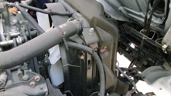 รถบรรทุก 6 ล้อตู้แห้ง ยี่ห้อ HINO DUTRO EURO3