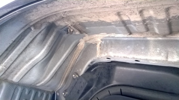 รถบรรทุก 6 ล้อตู้แห้ง ยี่ห้อ HINO DUTRO EURO3